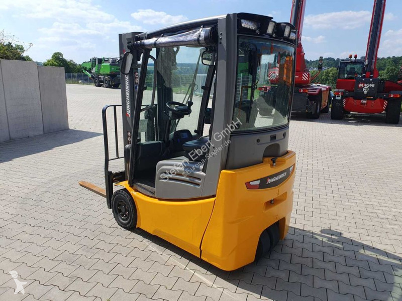 Stivuitor Jungheinrich EFG 215 / Triplex:...