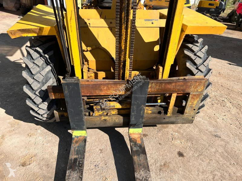 Lyfttruck   IH 2525 CHARIOT ELEVATEUR  2,5T 3,6m
