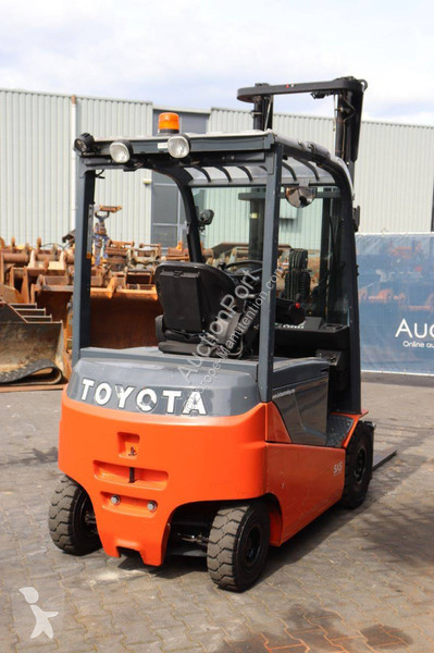 Carrello elevatore Toyota 8FBMKT25
