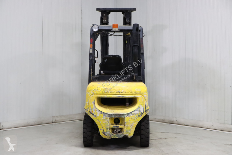 Nissan FGD02A30Q Gabelstapler