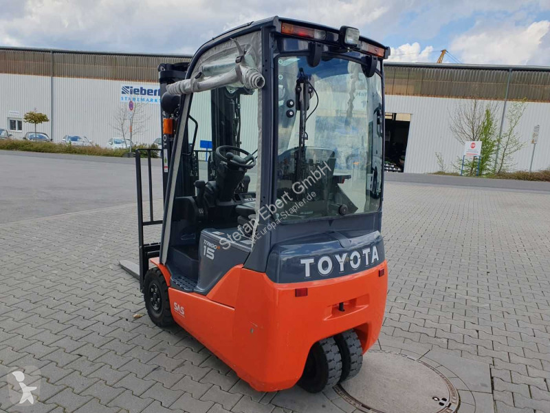 رافعة شوكية Toyota 8FBET15 / Triplex: 4.30m /...