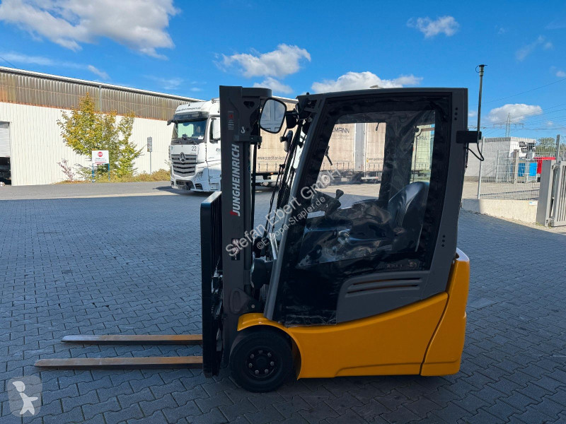 رافعة شوكية Jungheinrich EFG 215 / Triplex:...