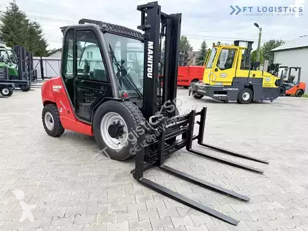 Автопогрузчик Manitou