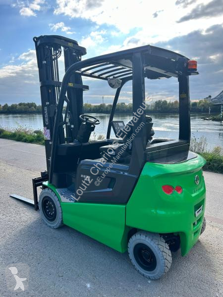 Chariot élévateur Cesab  B630II