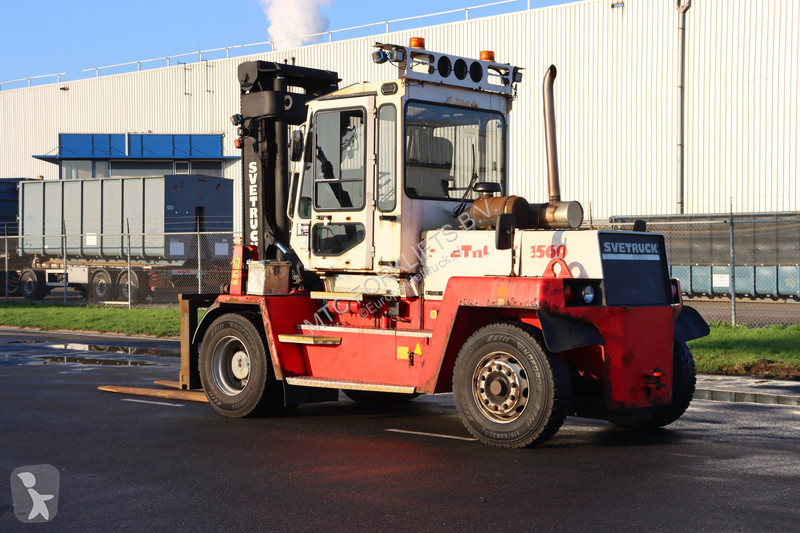 رافعة شوكية Svetruck 1560-35