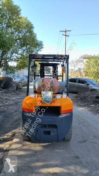 Vysokozdvižný vozík TCM 3-Ton