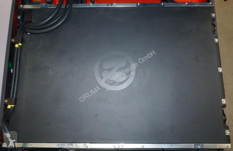 Teleskopický manipulátor Linde  E 30 ION 387