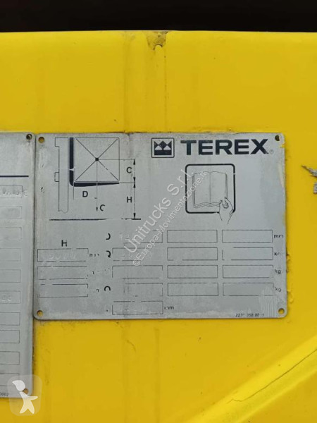 رافعة شوكية Terex FDC250