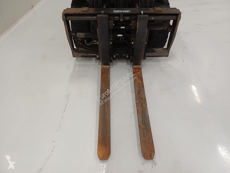 رافعة شوكية Toyota  02-8FGF30