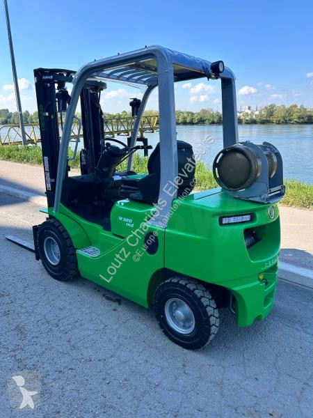 Кар Cesab  M320GV