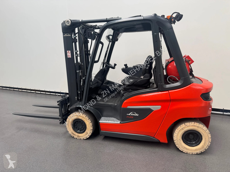 Teleskopický manipulátor Linde 1202 H 25 T-01