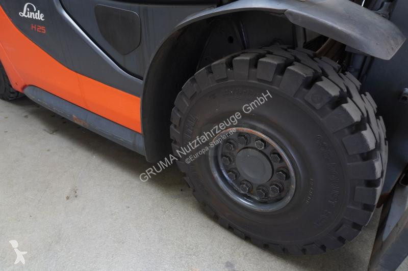 Vysokozdvižný vozík Linde  H 25 T 1202