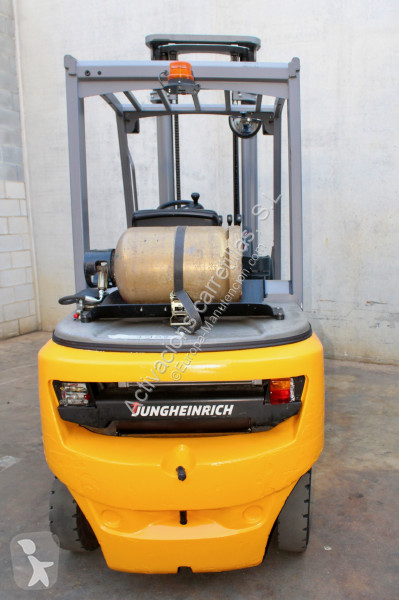 رافعة شوكية Jungheinrich 440 ZT