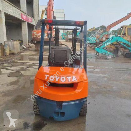رافعة شوكية Toyota 30