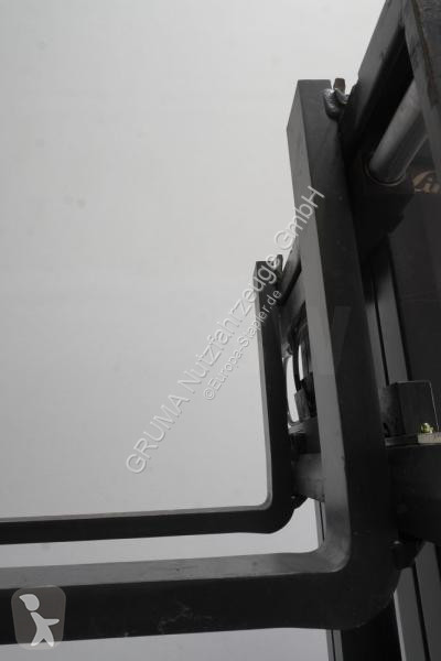 رافعة شوكية Linde 1202