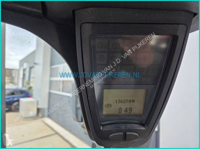 Heftruck Linde H30T-01 2012...