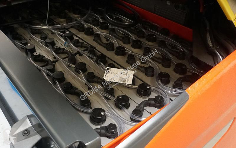 رافعة شوكية Linde  E 30/600 H 1252