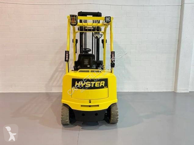 رافعة شوكية Hyster J3.00XM