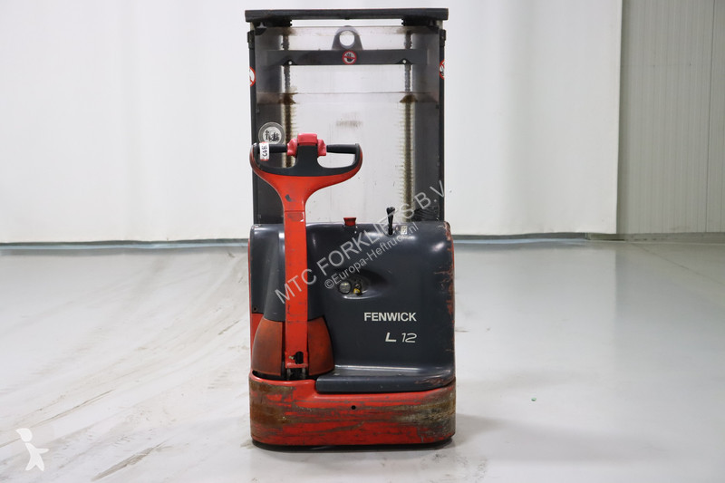 رافعة شوكية Linde L12
