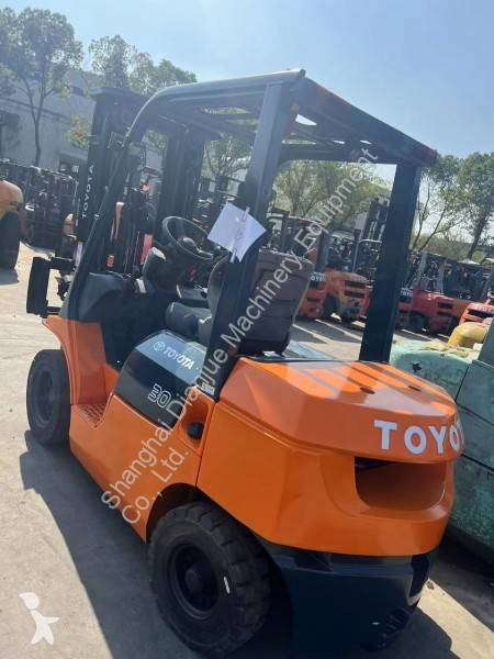 رافعة شوكية Toyota +86 18817734137