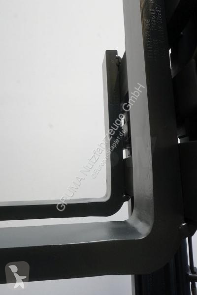 رافعة شوكية Linde  E 30 387