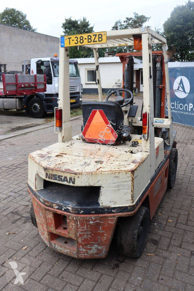 Chariot élévateur Nissan EH02A25