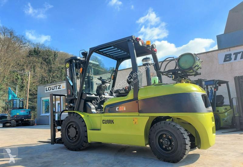 Chariot élévateur Clark L