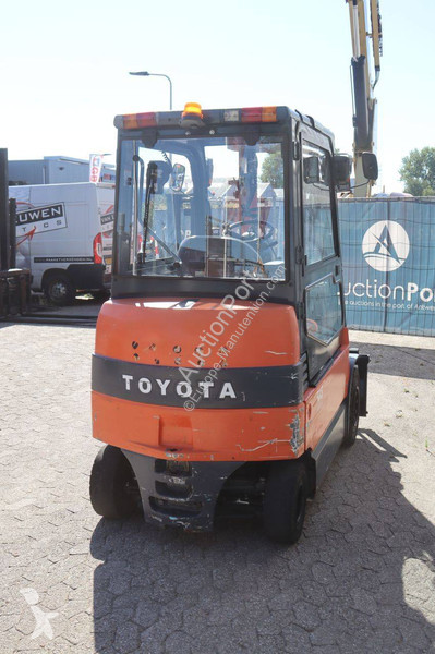 Carretilla elevadora Toyota 30