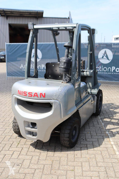 Carretilla elevadora Nissan 30