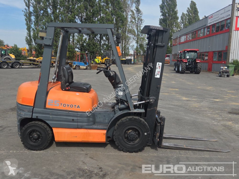 Навантажувач вилковий Toyota 6FDF25
