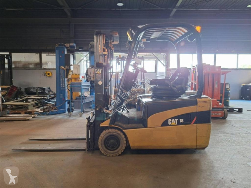 Chariot élévateur Caterpillar EP18NT