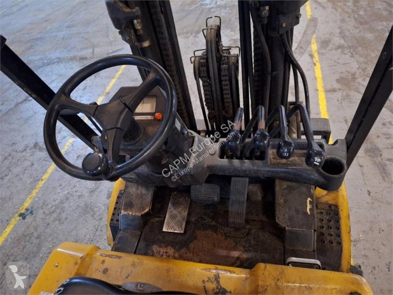 Chariot élévateur Caterpillar EP30K-PAC