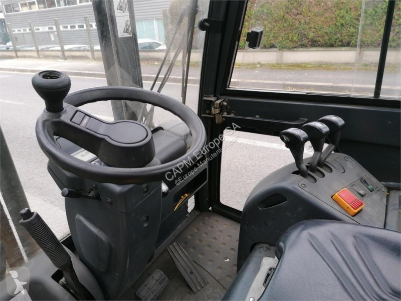 Chariot élévateur Jungheinrich EFG215
