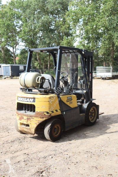 Навантажувач вилковий Daewoo G25P