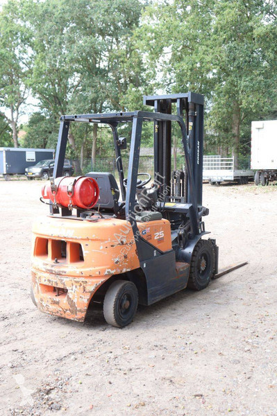 Навантажувач вилковий Doosan G25G