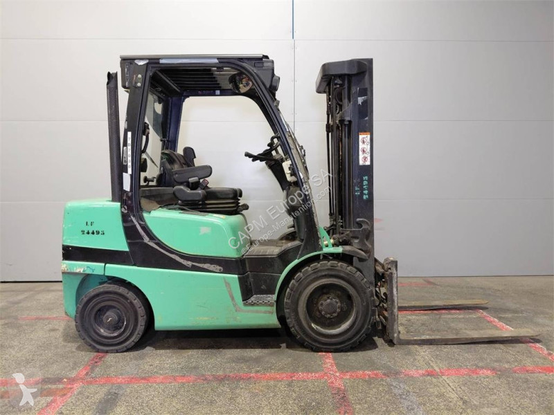 可升降式叉车 Yale GDP30VX