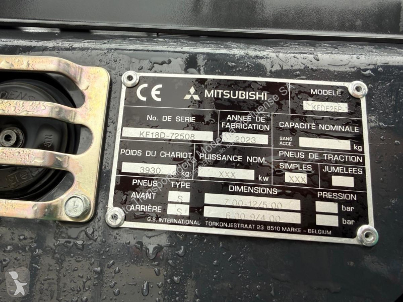 Empilhador elevador Mitsubishi  FDE 25