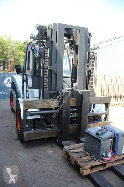 Forklift