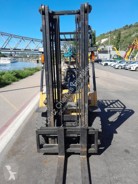 可升降式叉车 卡特彼勒  GP25N
