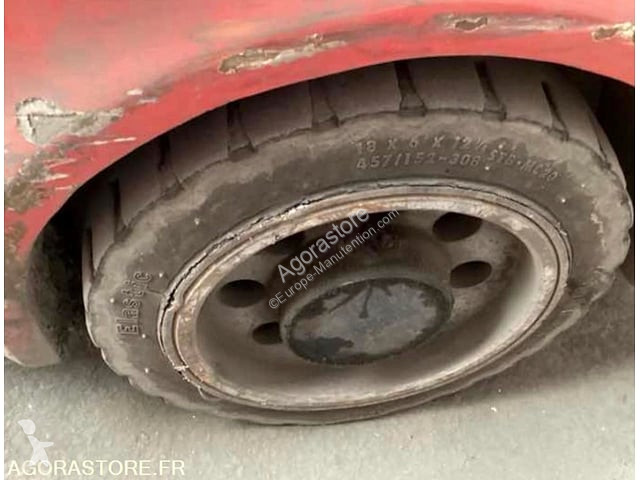 可升降式叉车