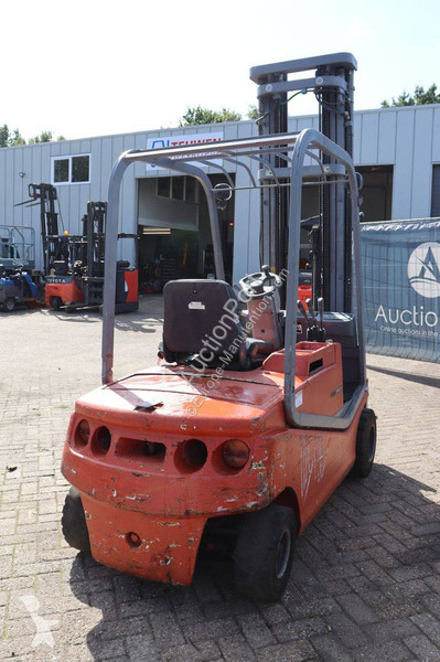 Carretilla elevadora BT CBE2.0F