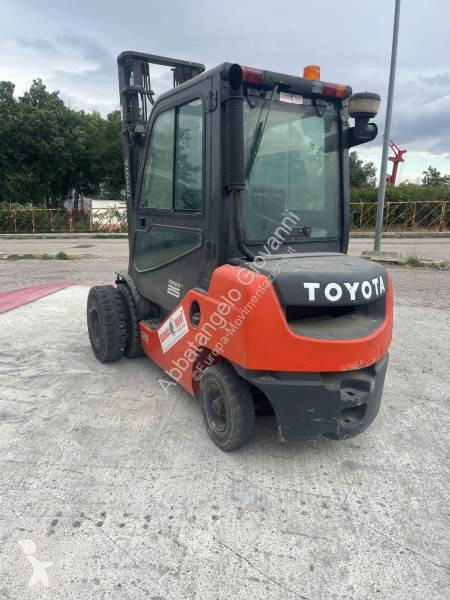 Stivuitor Toyota 25