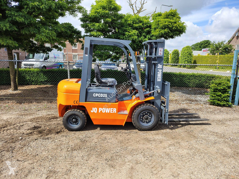 Chariot élévateur  CPCD25