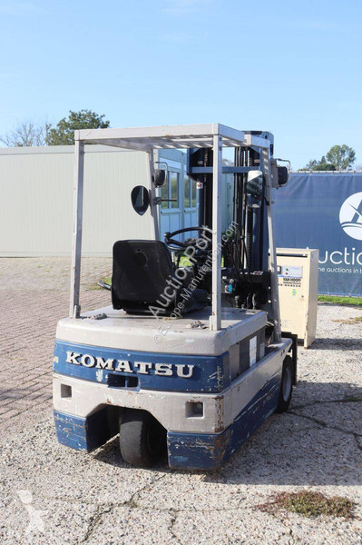Wózek podnośnikowy Komatsu M-2