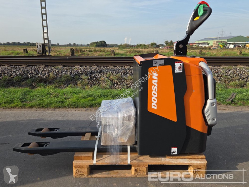 رافعة شوكية Doosan