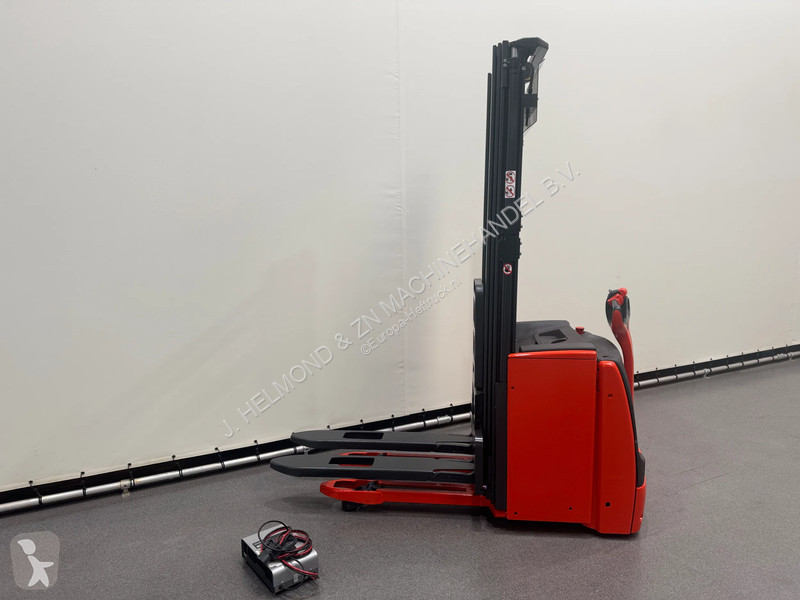 Teleskopický manipulátor Linde L14