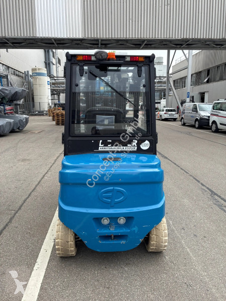 Кар EP EFL 303 - T 4800