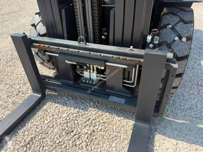 رافعة شوكية Bobcat D25NXP NUOVO