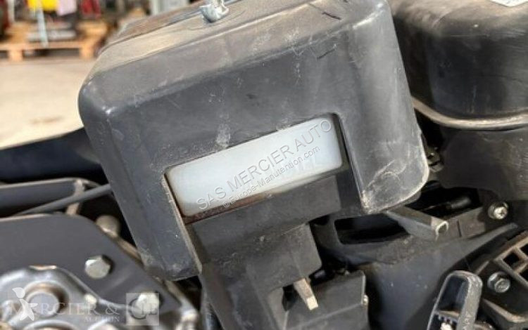 Zonas verdes  motobineuse essence - largeur