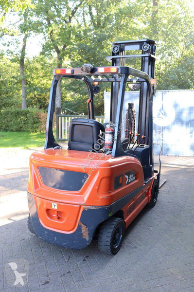 Chariot élévateur  CPD 20